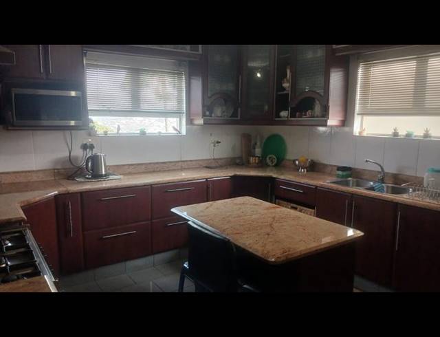 3 BEDROOM HOUSE FOR SALE IN SILVERGLEN